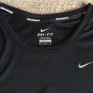 🍁 Women’s Nike Dri-Fit Miler Black Running Top